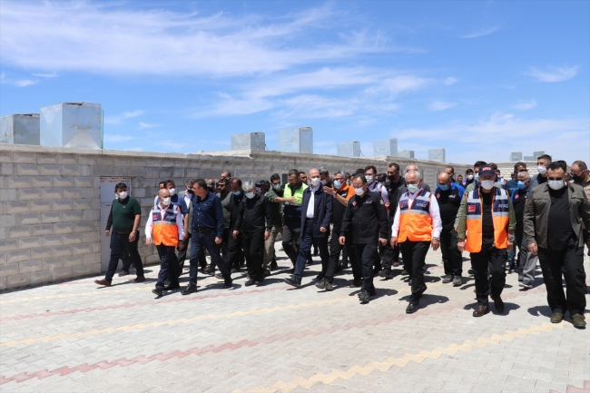 Bakan Soylu: İdlib'de 1 yılda 35 bin ev tamamlandı